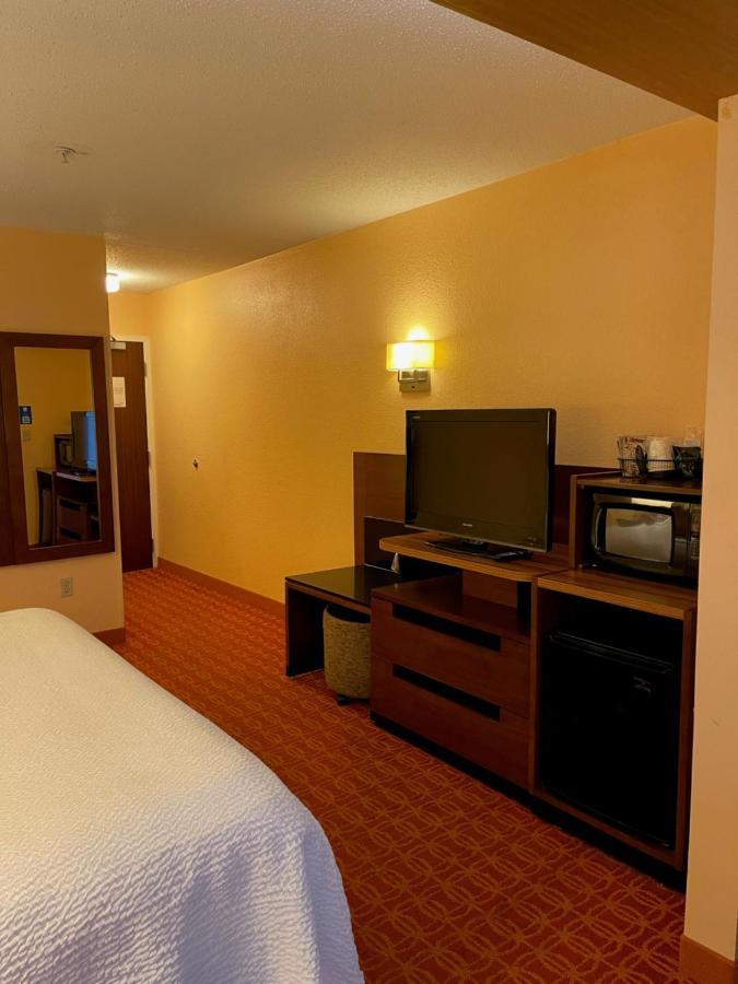 Baymont By Wyndham Chambersburg Hotel Eksteriør billede