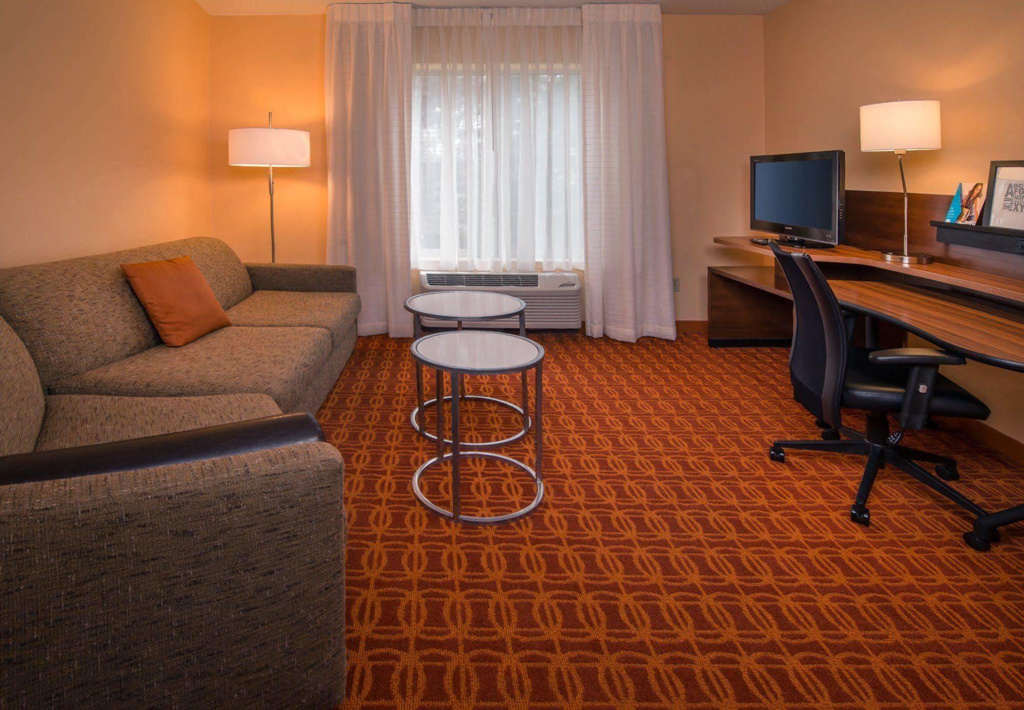 Baymont By Wyndham Chambersburg Hotel Eksteriør billede