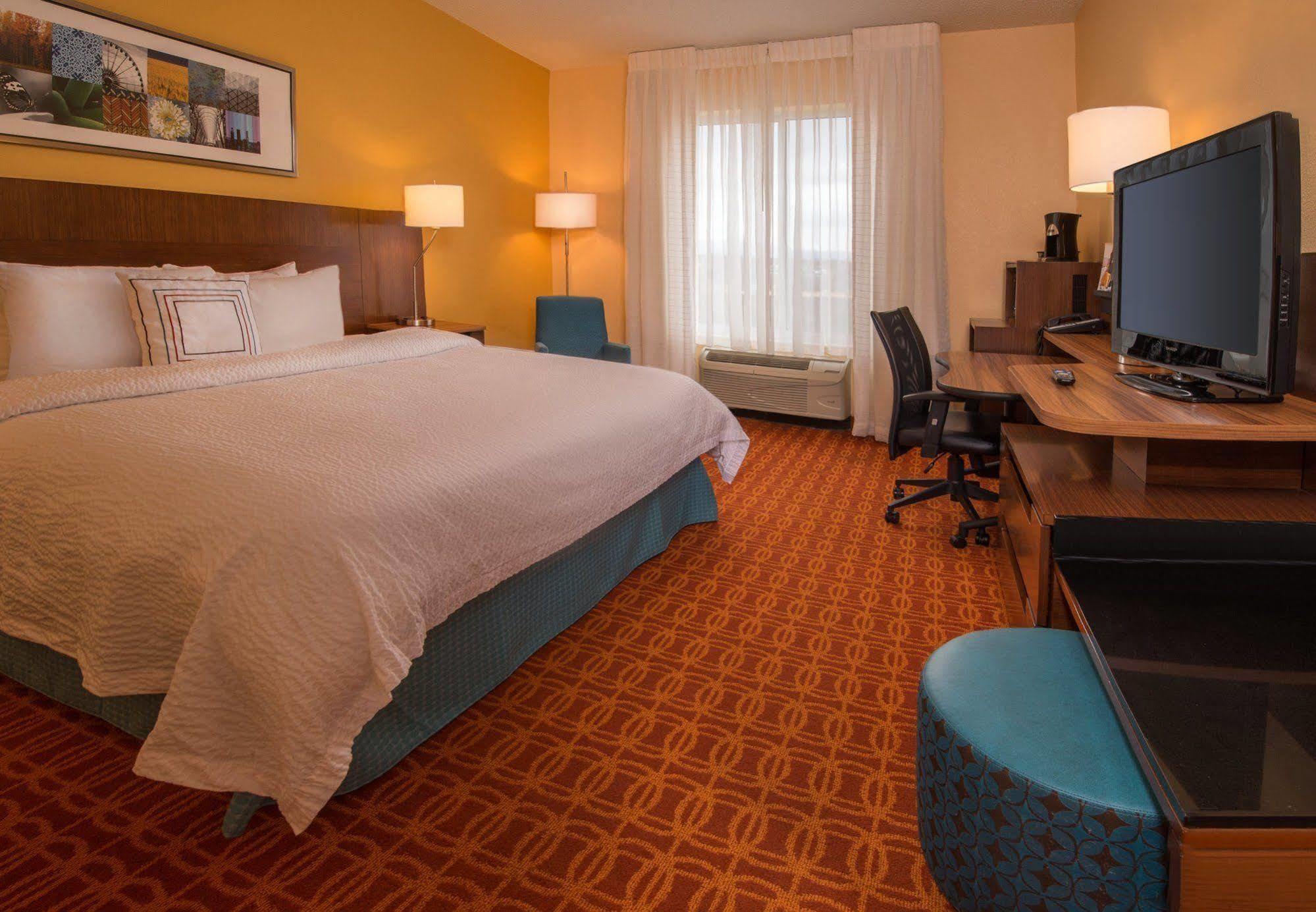 Baymont By Wyndham Chambersburg Hotel Eksteriør billede